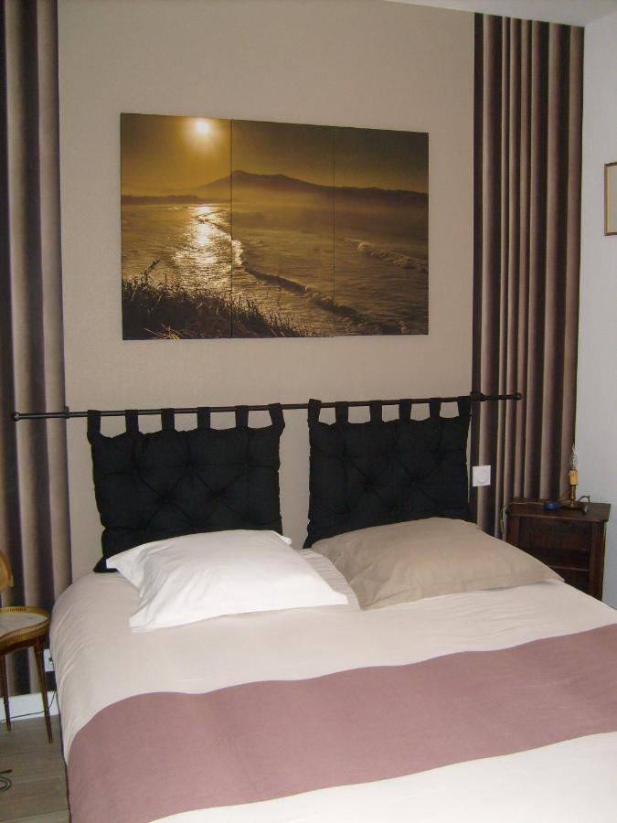 Maison Des Isles Saint-Hilaire-du-Harcouët Eksteriør bilde